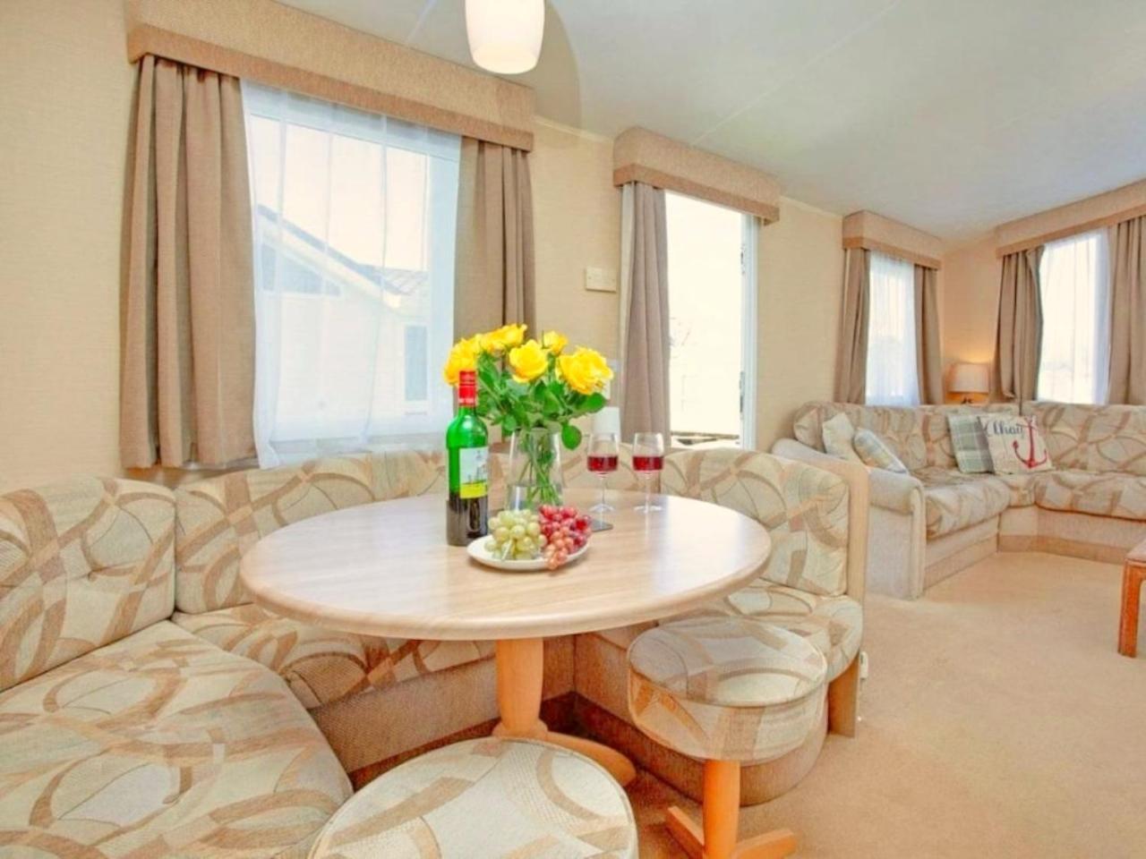 Hillside Caravan Долиш Экстерьер фото